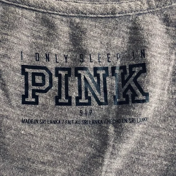 PINK Victoria’s Secret Light Grey Short Sleeve Scoop Neck Pajama Top Size Small - Picture 4 of 4